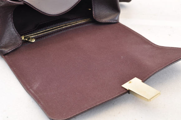 LOUIS VUITTON Yaranga Shoulder Bag - Picture 11 of 16